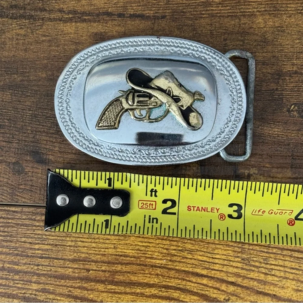 Vintage Western Pistol‎ Cowboy Hat Metal Belt Buckle Made In Hong Kong